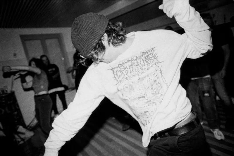a moshing lil guy